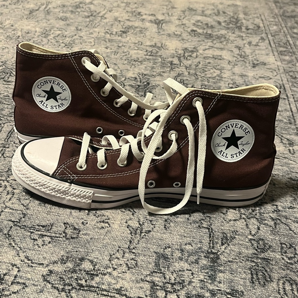 Men’s Converse high top sneakers - Picture 2 of 7